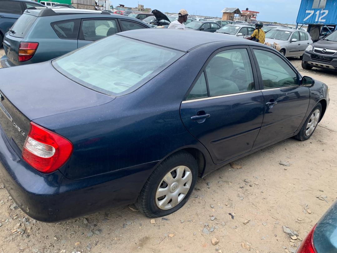 TOYOTA CAMRY _