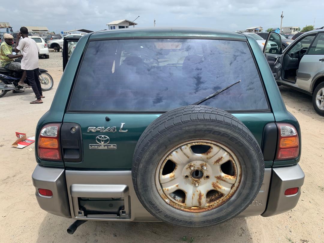 TOYOTA RAV4 _
