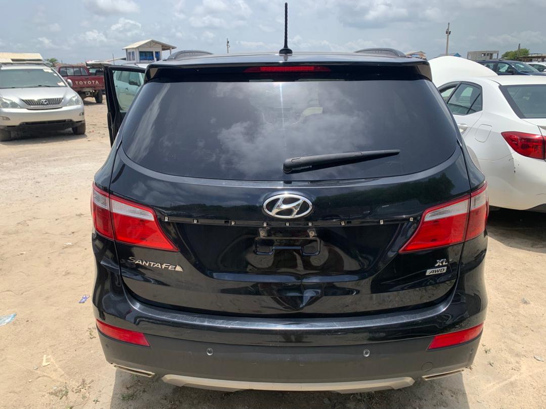 HYUNDAI SANTAFE full option _