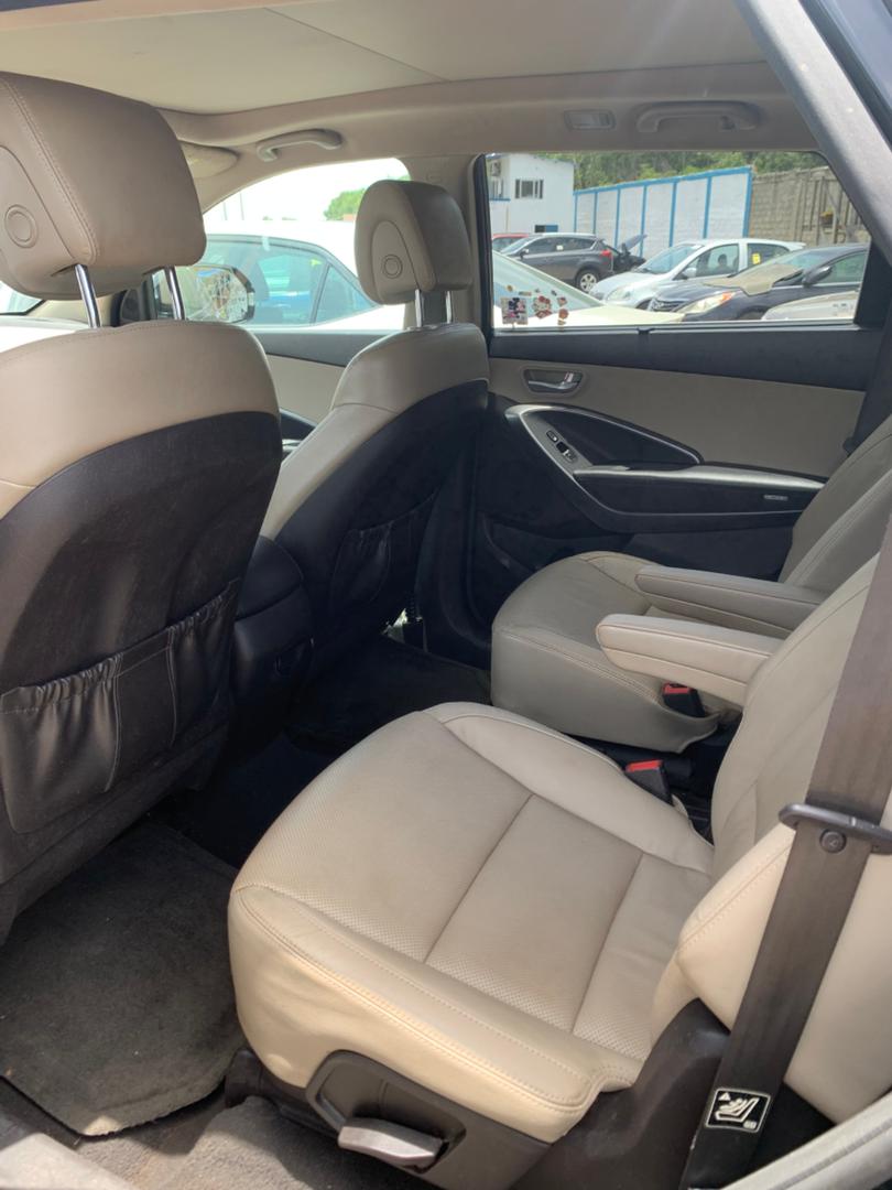 HYUNDAI SANTAFE full option _