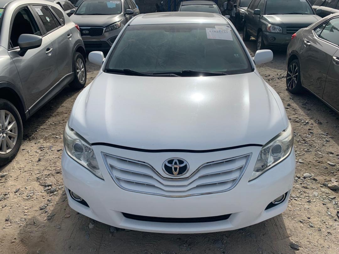 TOYOTA CAMRY XLE _ 
