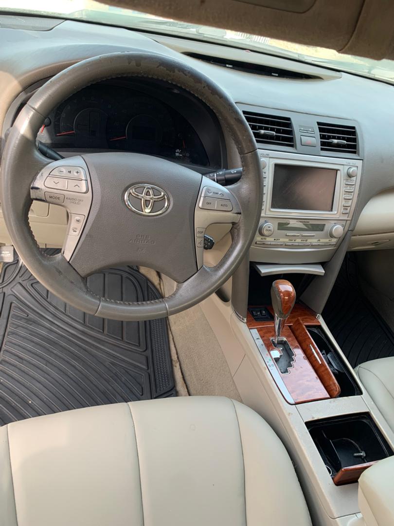 TOYOTA CAMRY XLE _ 