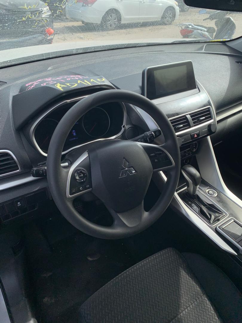 MITSUBISHI ÉCLIPSE CROSS full option _