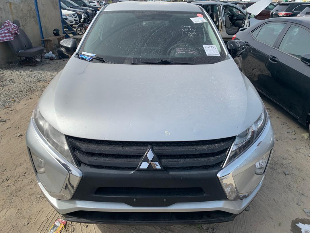 MITSUBISHI ÉCLIPSE CROSS full option _