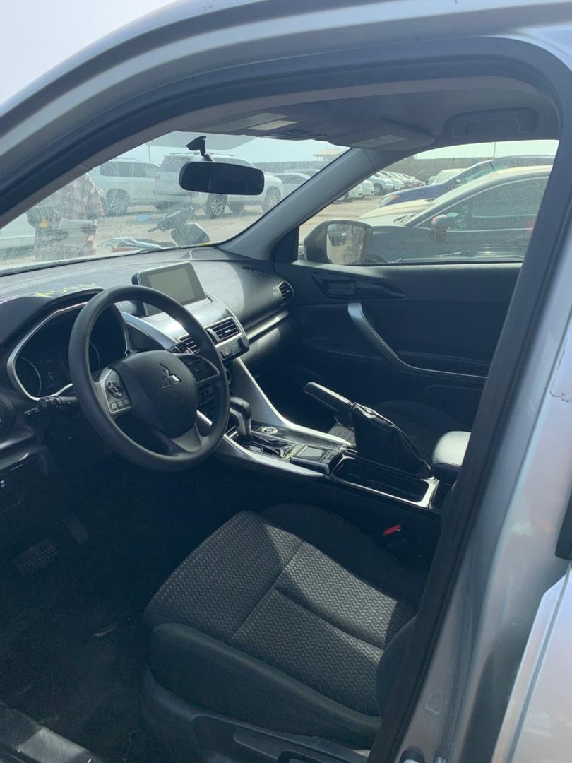 MITSUBISHI ÉCLIPSE CROSS full option _