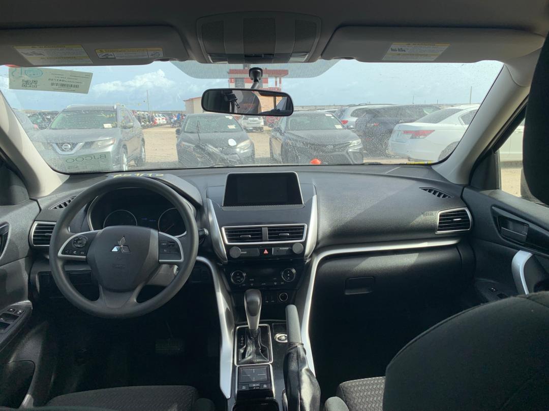 MITSUBISHI ÉCLIPSE CROSS full option _