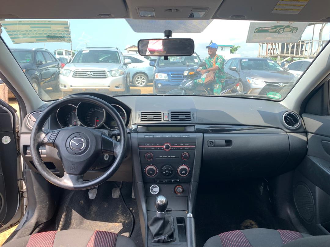 Mazda 3 _ 