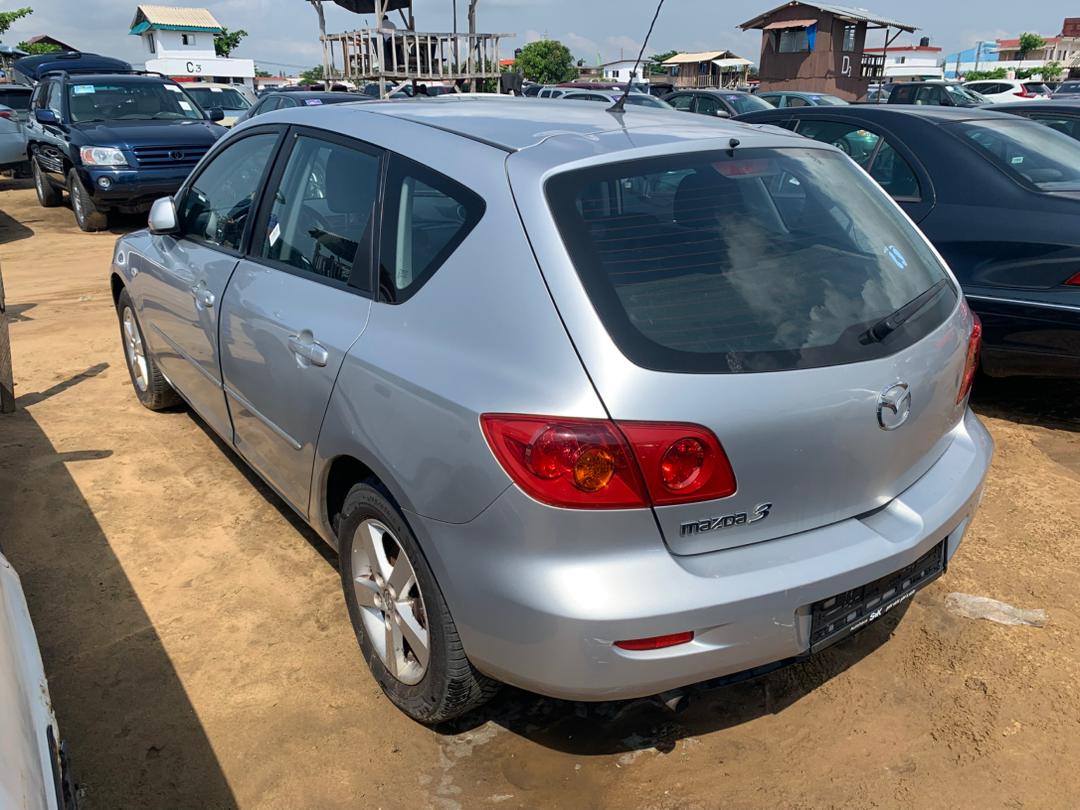 Mazda 3 _ 