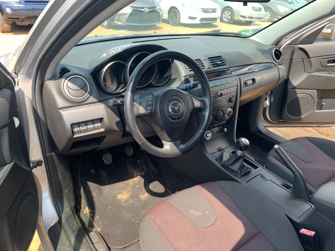 Mazda 3 _ 