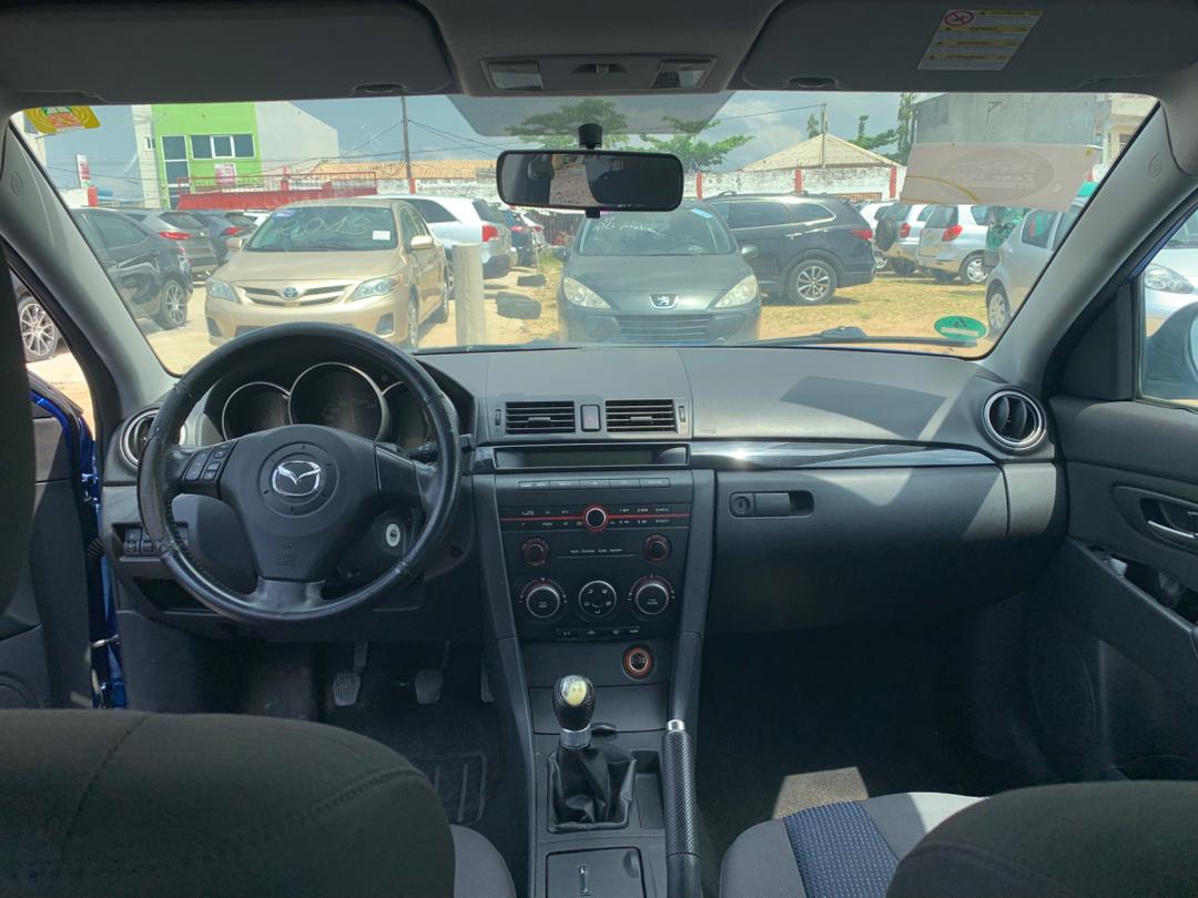 Mazda 3 _ 