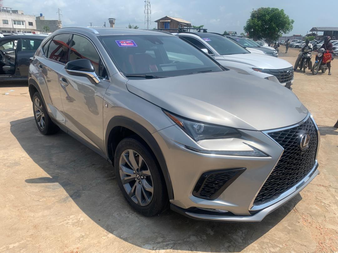 LEXUS NX 300 _ 